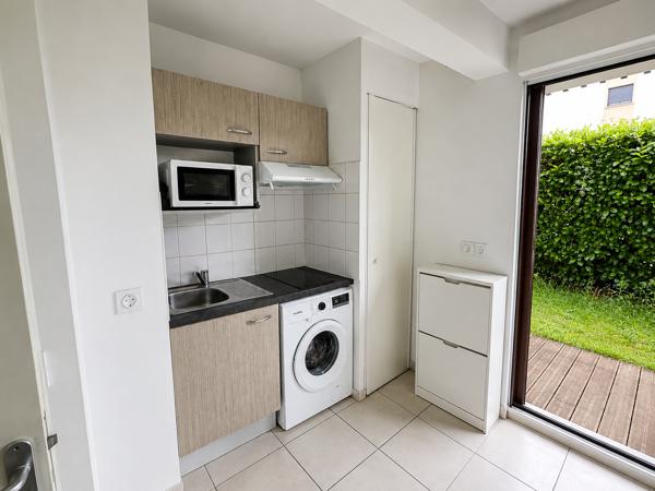 Studio loué à Cenon– Rentabilité 6 % – Jardin, terrasse et parking