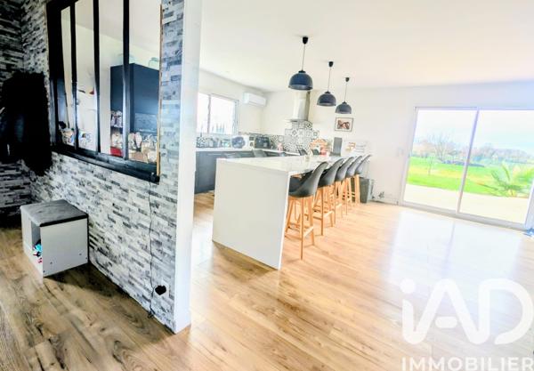 Maison à vendre 6 pièces 115 m² Pont-l'Abbé-d'Arnoult