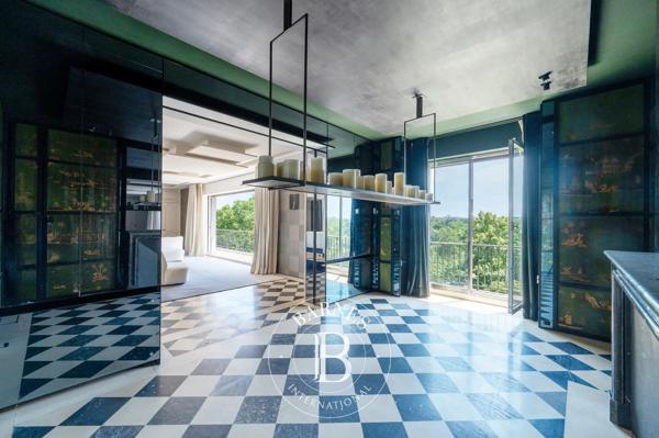Neuilly-sur-Seine, Appartement 3 Chambres -  242 m² à vendre