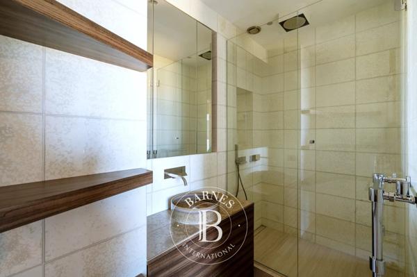 Neuilly-sur-Seine, Appartement 3 Chambres -  242 m² à vendre