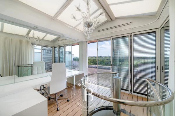 Neuilly-sur-Seine, Appartement 3 Chambres -  242 m² à vendre