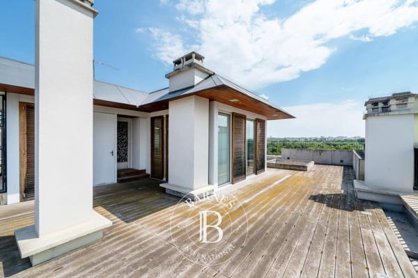 Neuilly-sur-Seine, Appartement 3 Chambres -  242 m² à vendre