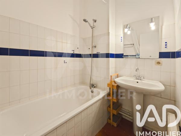 Appartement à vendre 2 pièces 30 m² Nîmes-Saint-Césaire