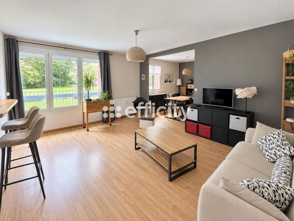 Appartement
         3 pièces
        - 84 m² 184 500 € *