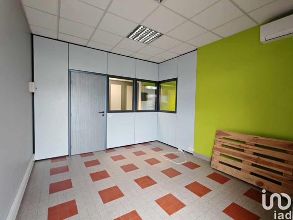 office rental 65 m² Aubenas