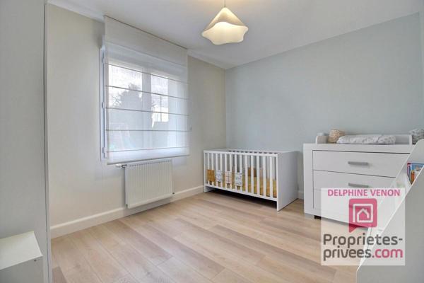 Exclusivité - Maison récente de plain pied avec 4 chambres , garage et comble aménageable sur un terrain de 1000 m² à Châteauneuf Sur Loire