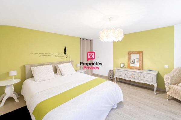 Propriété en pierre 273m² - Piscine chauffée - Atelier - 4,7 ha