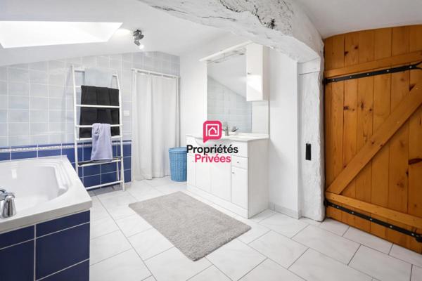 Propriété en pierre 273m² - Piscine chauffée - Atelier - 4,7 ha