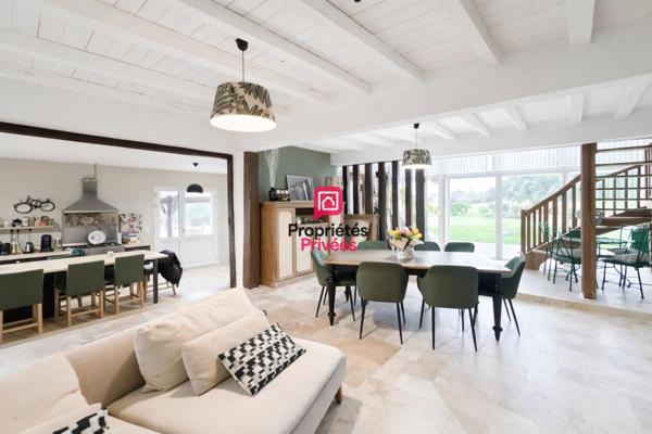 Propriété en pierre 273m² - Piscine chauffée - Atelier - 4,7 ha