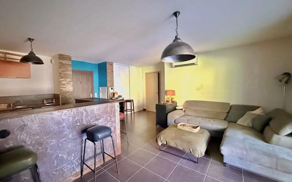 Appartement à vendre    2 pièces • 52 m2 Bastia