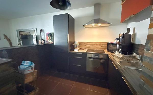 Appartement à vendre    2 pièces • 52 m2 Bastia