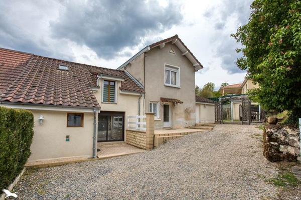 Maison à vendre |  La Feuillade |  3 pièces | 106 m²