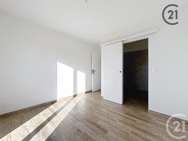 Maison à vendre  6 pièces - 121 m2 ST ANDRE LES VERGERS - 10