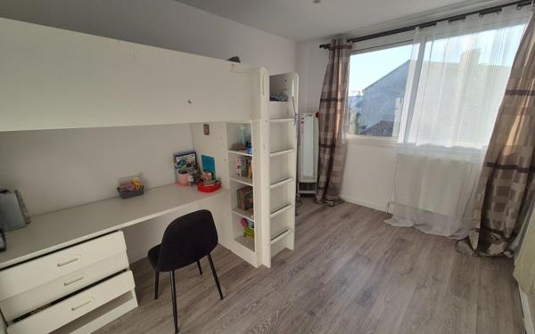 Maison à vendre    6 pièces •  Brie-Comte-Robert