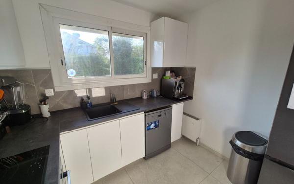 Maison à vendre    6 pièces •  Brie-Comte-Robert