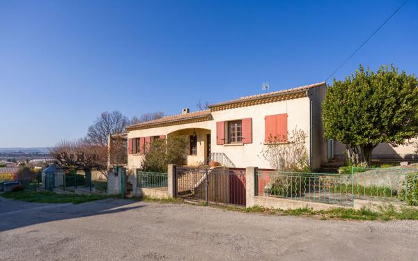 Maison à vendre    5 pièces • 133 m2 Oraison