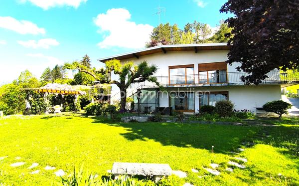 Maison d architecte de 361 m²