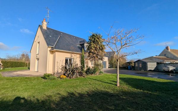 Maison à vendre    5 pièces • 150 m2 Noyers-Bocage