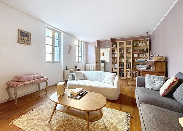 Charmante maison de ville avec 3 chambres + combles à Montauban Ville Bourbon