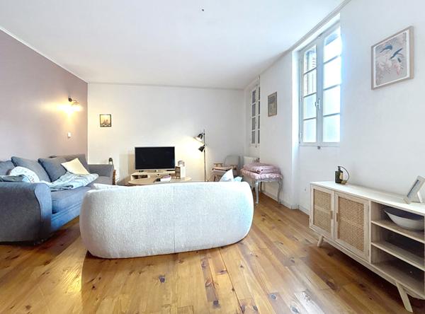 Charmante maison de ville avec 3 chambres + combles à Montauban Ville Bourbon