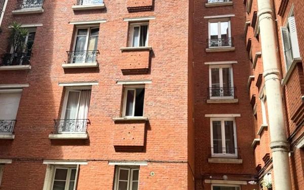 Appartement à vendre    2 pièces • 30,69 m2 Aubervilliers