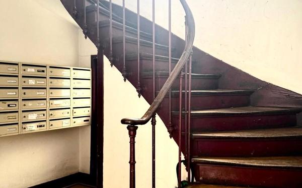 Appartement à vendre    2 pièces • 30,69 m2 Aubervilliers