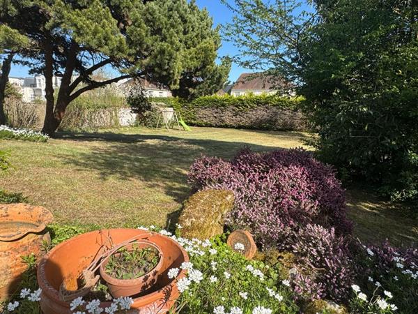 Maison Crepy En Valois 8 pièce(s) 200 m2