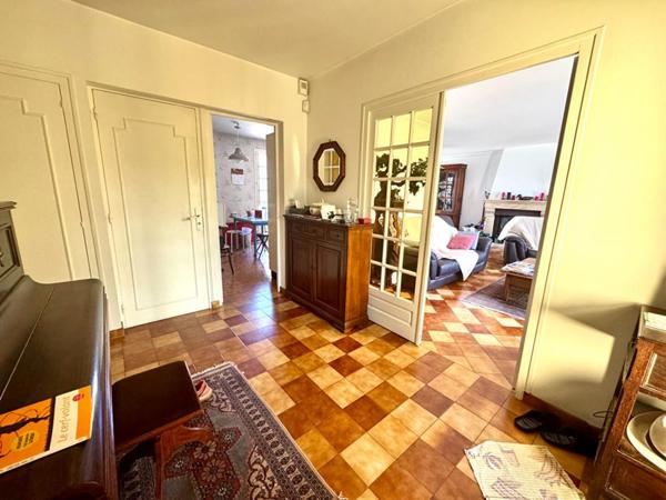 Maison Crepy En Valois 8 pièce(s) 200 m2