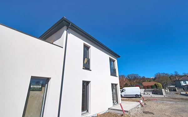 Appartement à vendre    3 pièces • 69,34 m2 Pau