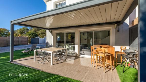 Villa récente, 2 chambres, jardin avec pergola bioclimatique
