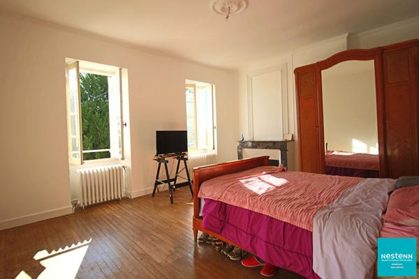 Maison Bourgeoise avec piscine et garages