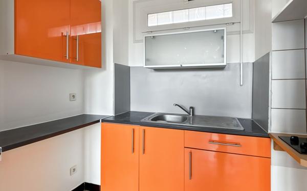 Appartement à vendre    2 pièces • 27,04 m2 Château-Arnoux-Saint-Auban