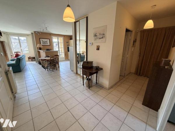 Vente BEAUNE Centre historique Appartement traversant de 90 m² avec ascenseur et garage