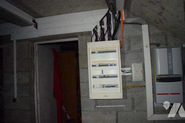 MAISON MODERNE SITUEE A VILLEFAGNAN 1hectare de terrain 220m2