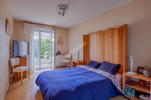 Appartement T3 80.79 m2 Villeurbanne GRATTE-CIEL, Traversant, Terrasse, Jardin, Loggia