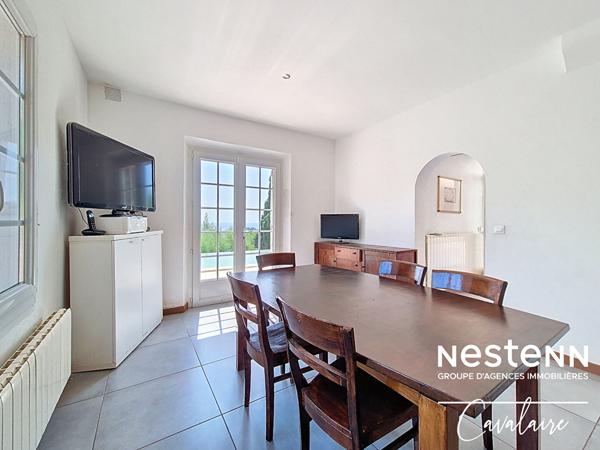 Maison Cavalaire-sur-mer 4 pièces 180 m2 vue mer et piscine