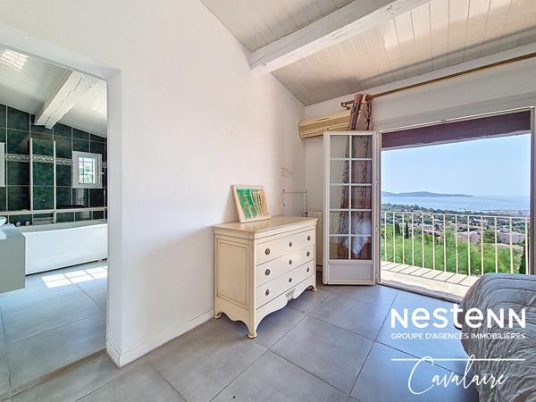 Maison Cavalaire-sur-mer 4 pièces 180 m2 vue mer et piscine