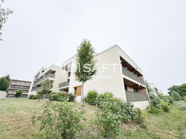 Résidence récente et dernier étage!