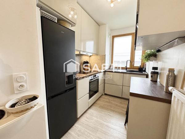 Résidence récente et dernier étage!