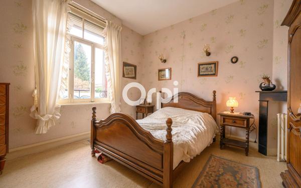 Maison à vendre    5 pièces • 150 m2 Valenciennes