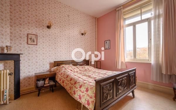 Maison à vendre    5 pièces • 150 m2 Valenciennes