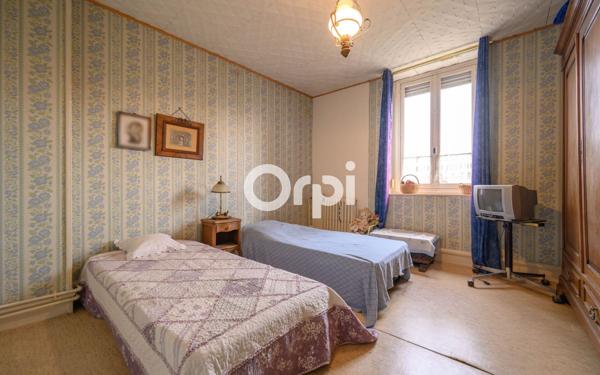 Maison à vendre    5 pièces • 150 m2 Valenciennes