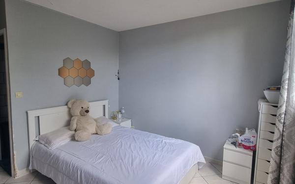 Appartement à vendre    4 pièces • 98 m2 Noisy-le-Grand