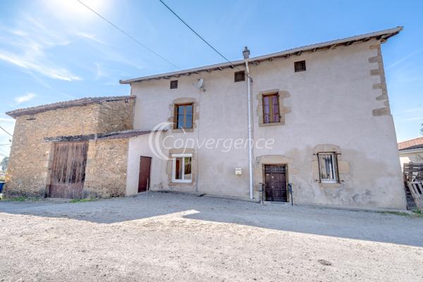 Maison de village
                                                                                                                                                                                                                                                                                                                        5 pièce(s)                                                                                                                                                                                                          3 chambre(s)                                                                                                                                                                                                          118  m²