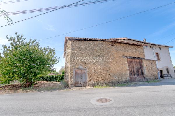 Maison de village
                                                                                                                                                                                                                                                                                                                        5 pièce(s)                                                                                                                                                                                                          3 chambre(s)                                                                                                                                                                                                          118  m²