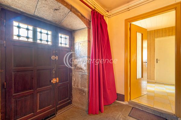 Maison de village
                                                                                                                                                                                                                                                                                                                        5 pièce(s)                                                                                                                                                                                                          3 chambre(s)                                                                                                                                                                                                          118  m²