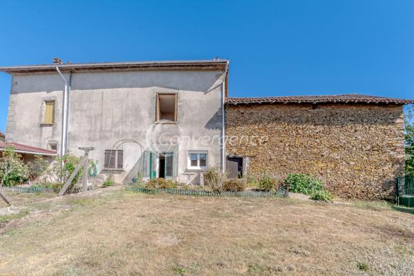 Maison de village
                                                                                                                                                                                                                                                                                                                        5 pièce(s)                                                                                                                                                                                                          3 chambre(s)                                                                                                                                                                                                          118  m²
