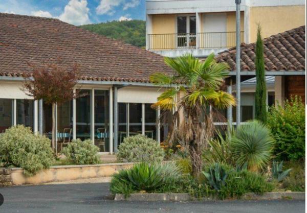 INVESTISSEMENT LOCATIF – TERRASSON LAVILLEDIEU – Résidence EHPAD Les Quatre Saisons - 7 % de rentabilité