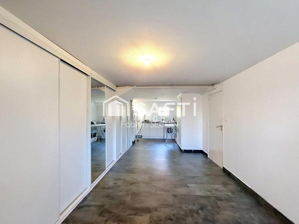 Pavillon familial 4 chambres, bien entretenu, grand garage, sur un beau terrain clos