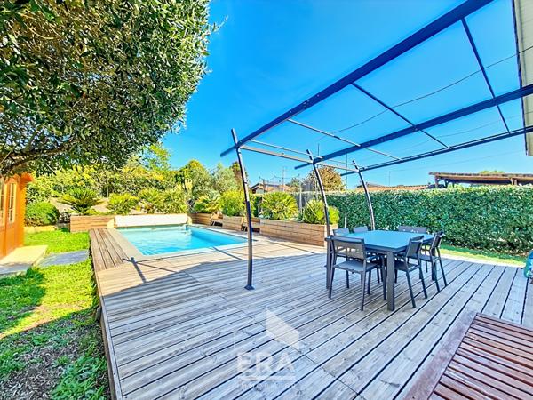 Maison 6 pièces 152 m²      PESSAC MAGONTY